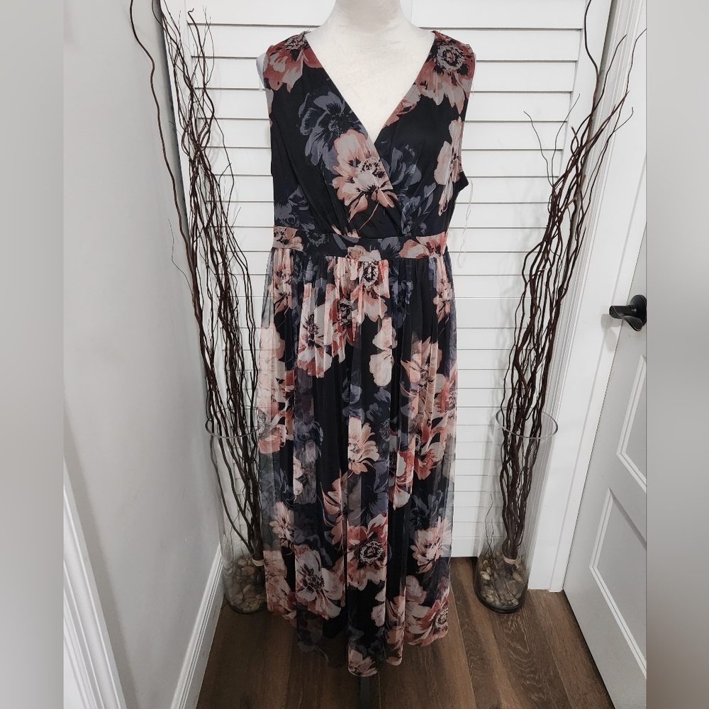 Sleeveless Dark Blue Floral Dress